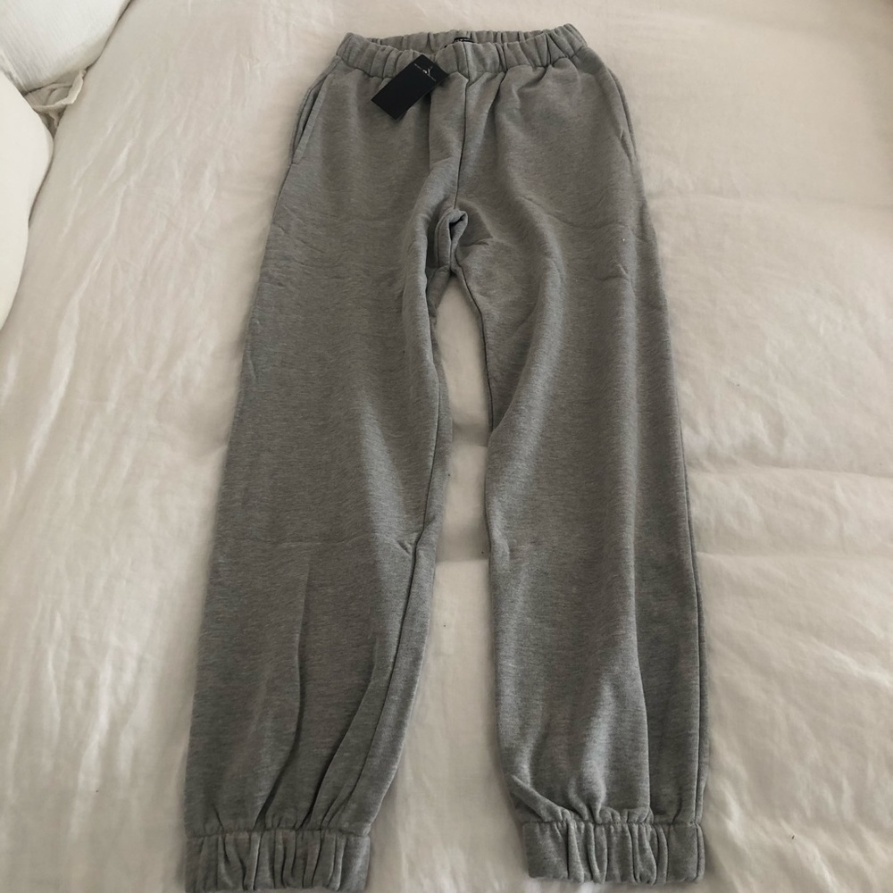 Brandy Melville Rosa Sweatpants NWT Rosas